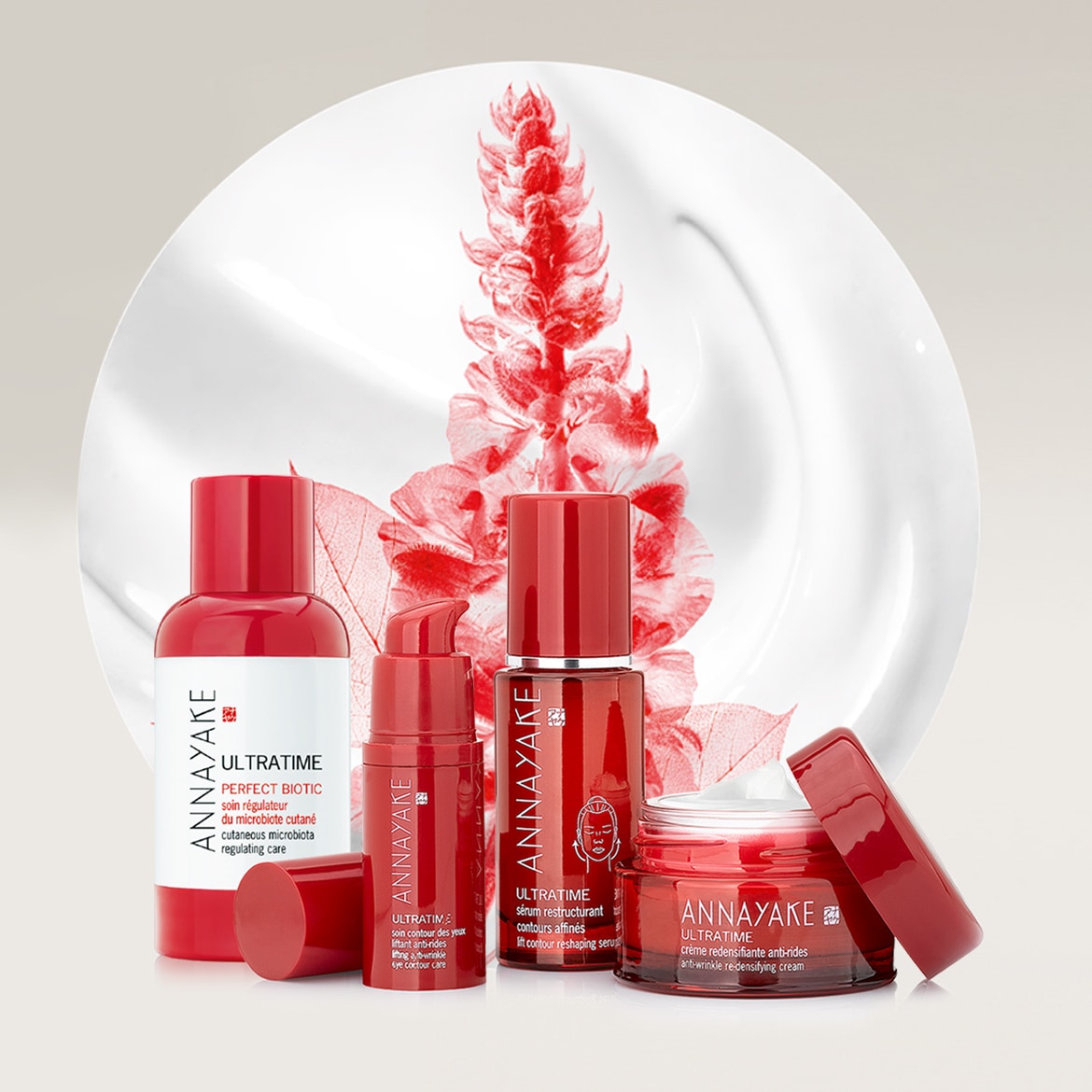Découvrez la gamme de soins pour la peau ANNAYAKE ULTRATIME, présentée dans des emballages rouges élégants, conçus pour réguler, restructurer et redensifier votre peau.