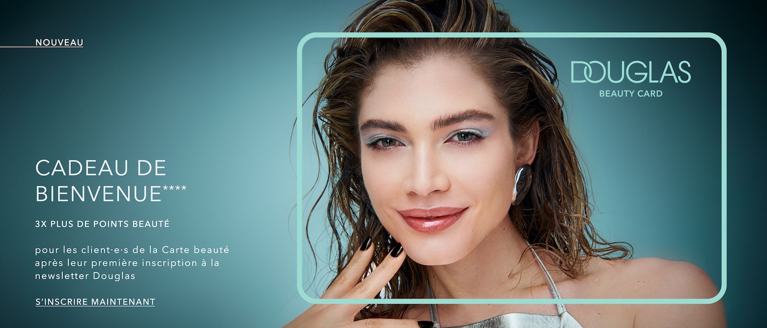 Découvrez la carte beauté Douglas avec une femme souriante, bénéficiez d'un cadeau de bienvenue et triplez vos points beauté en vous inscrivant à la newsletter Douglas.