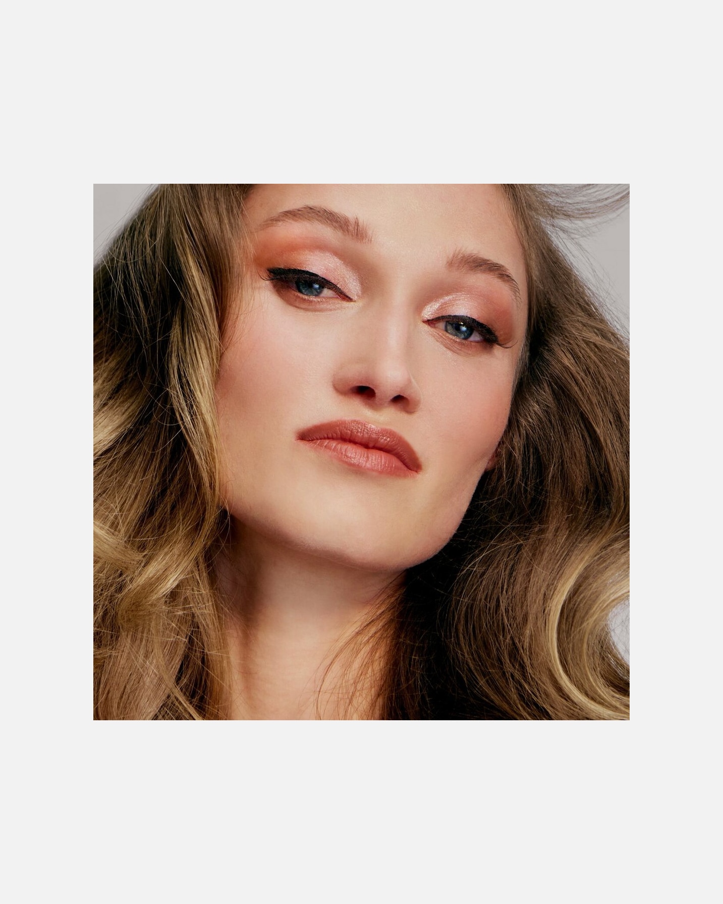 Style de la mariée for UnisexeDouglasMaquillage de la mariée (rendez-vous d'essai)90 Minutes